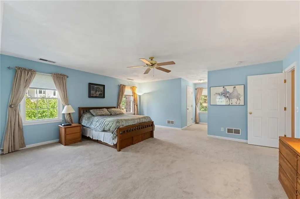 5 Spring House Lane Cumberland RI 02864