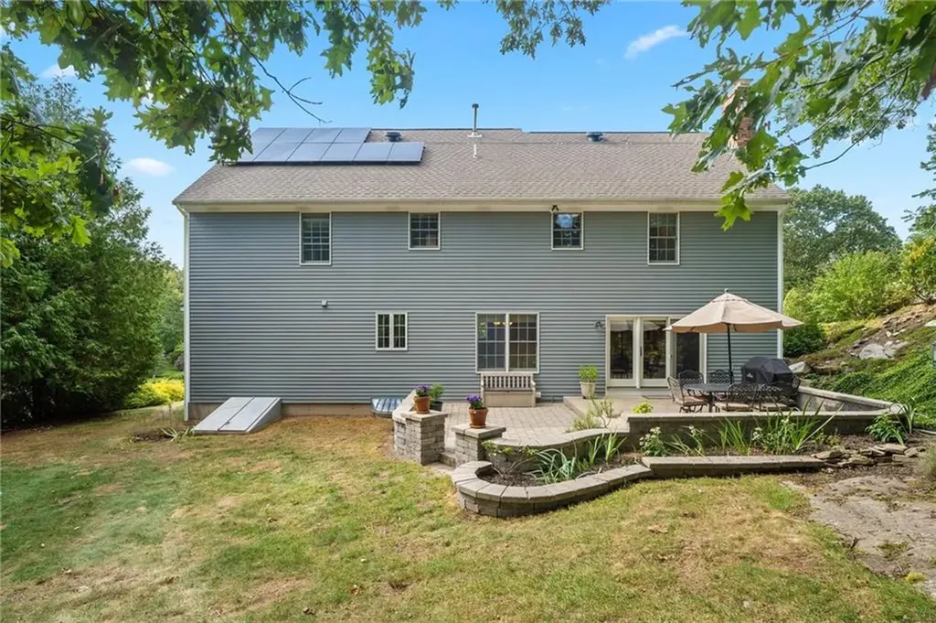 5 Spring House Lane Cumberland RI 02864