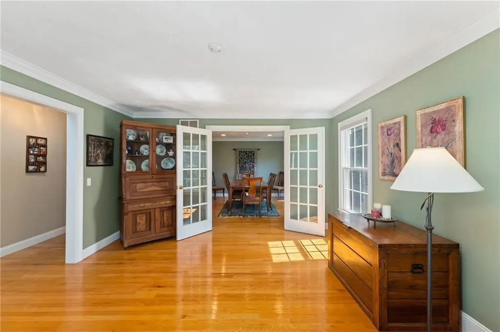 5 Spring House Lane Cumberland RI 02864