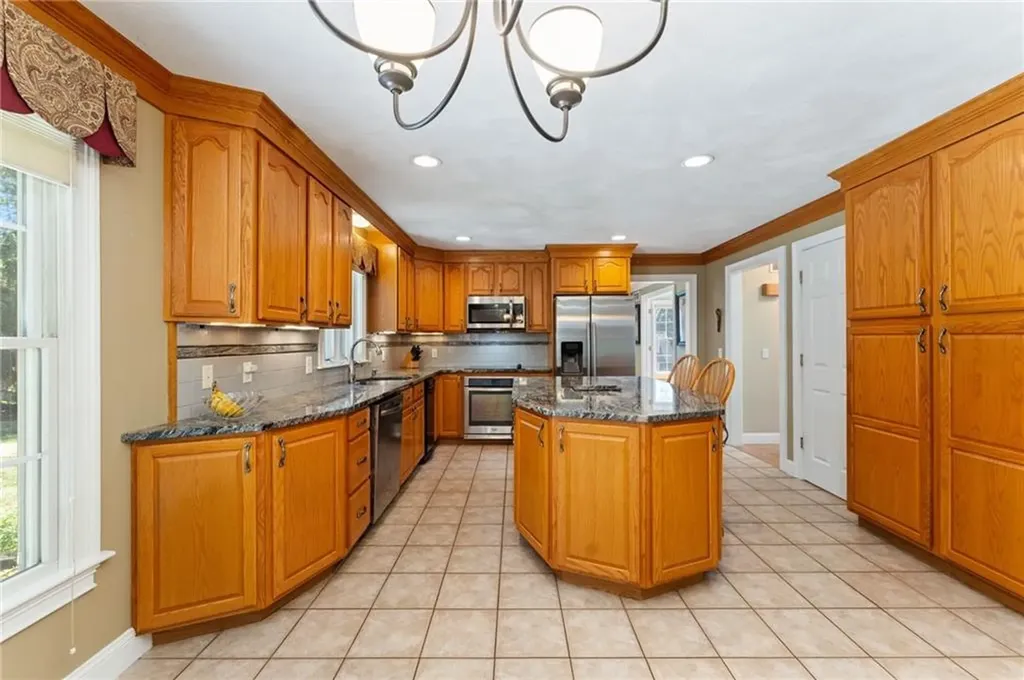 5 Spring House Lane Cumberland RI 02864