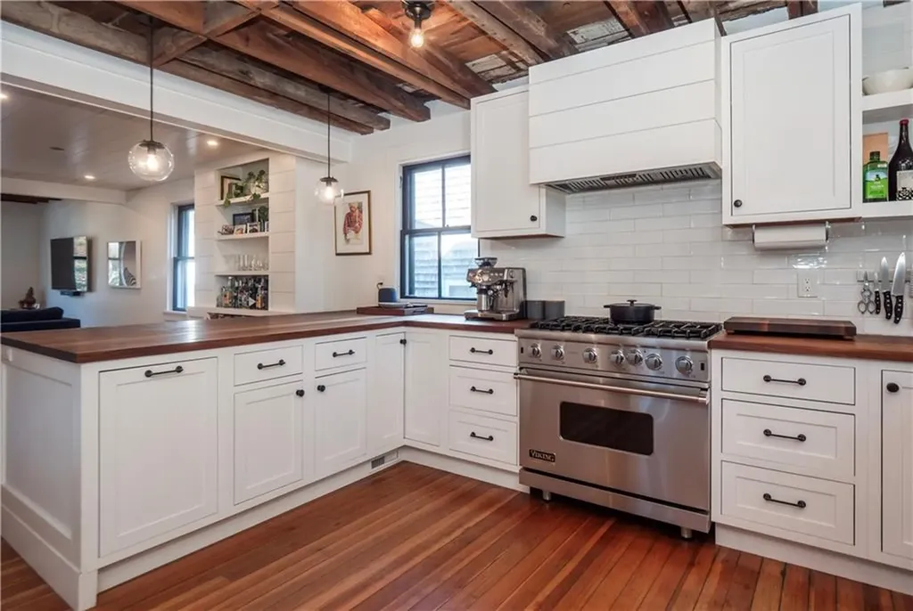 1 Guerney Court Newport RI 02840