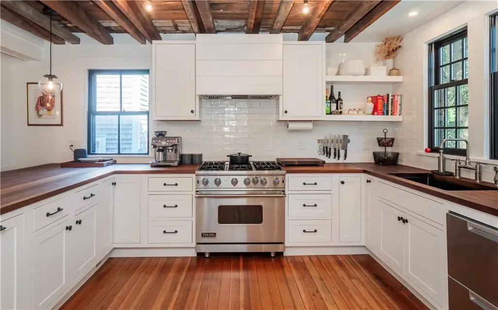 1 Guerney Court Newport RI 02840