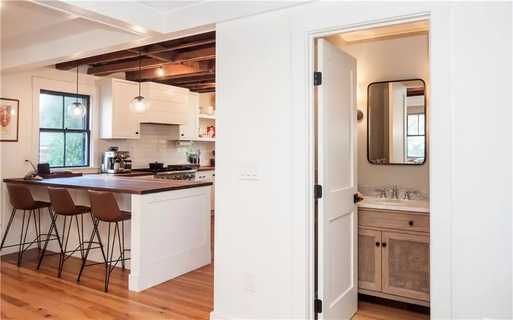 1 Guerney Court Newport RI 02840