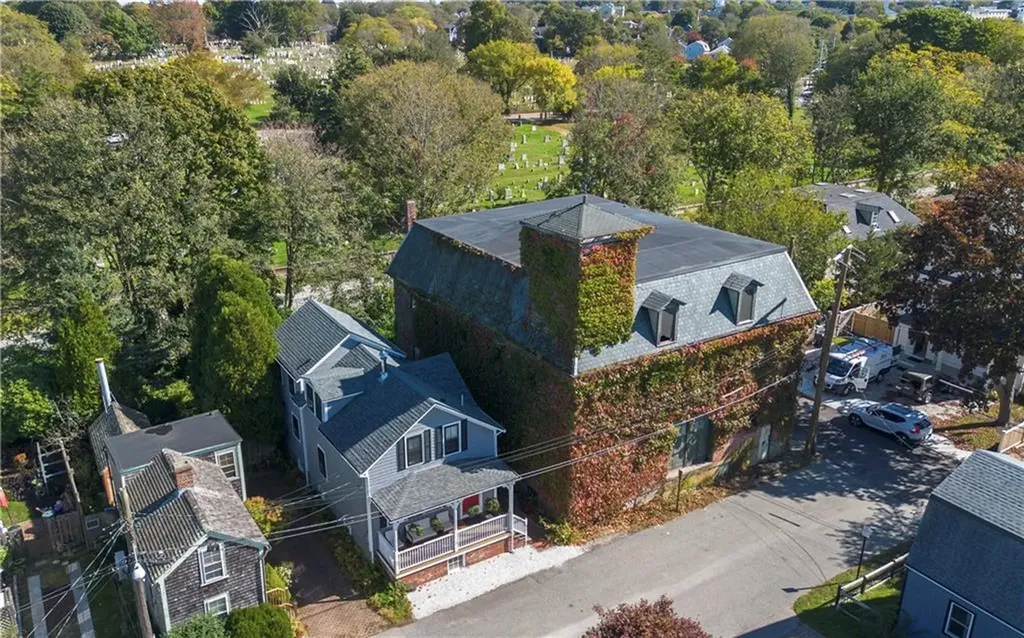 1 Guerney Court Newport RI 02840