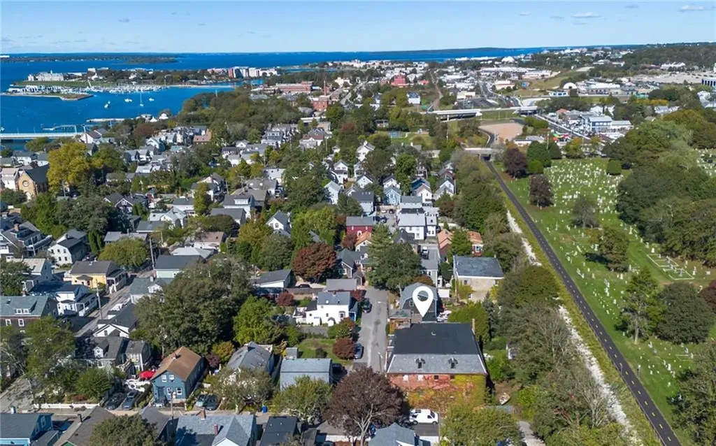 1 Guerney Court Newport RI 02840