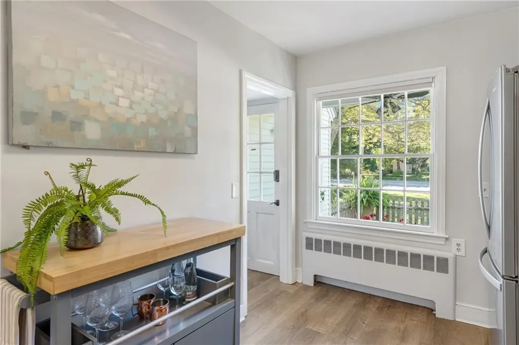 179 New Meadow Road Barrington RI 02806