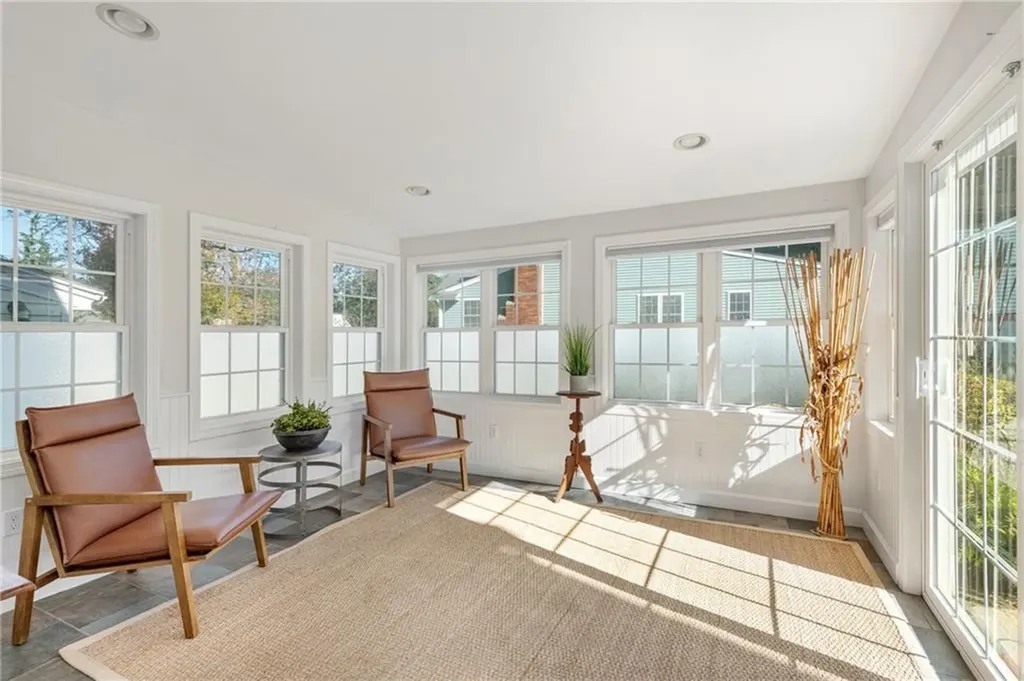 179 New Meadow Road Barrington RI 02806