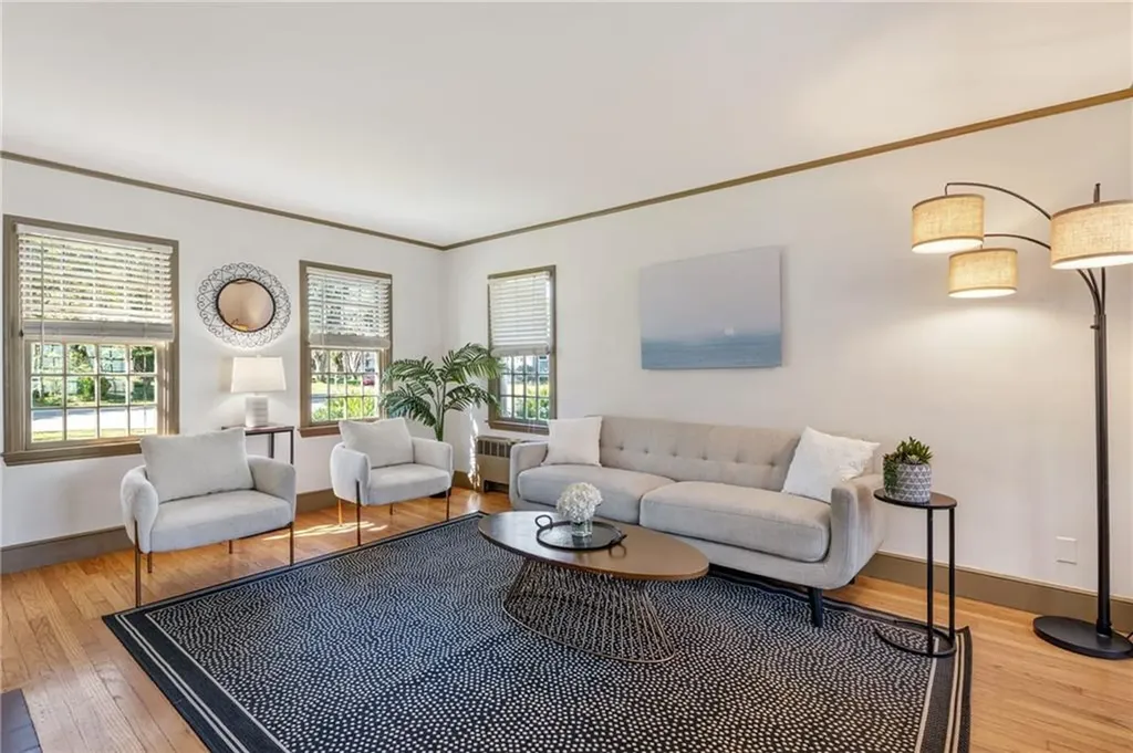 179 New Meadow Road Barrington RI 02806