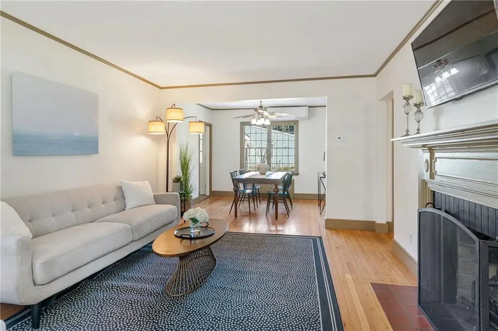 179 New Meadow Road Barrington RI 02806