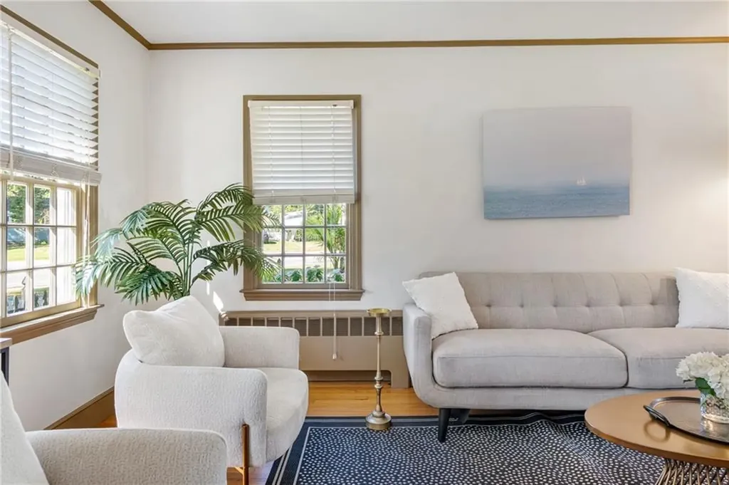 179 New Meadow Road Barrington RI 02806