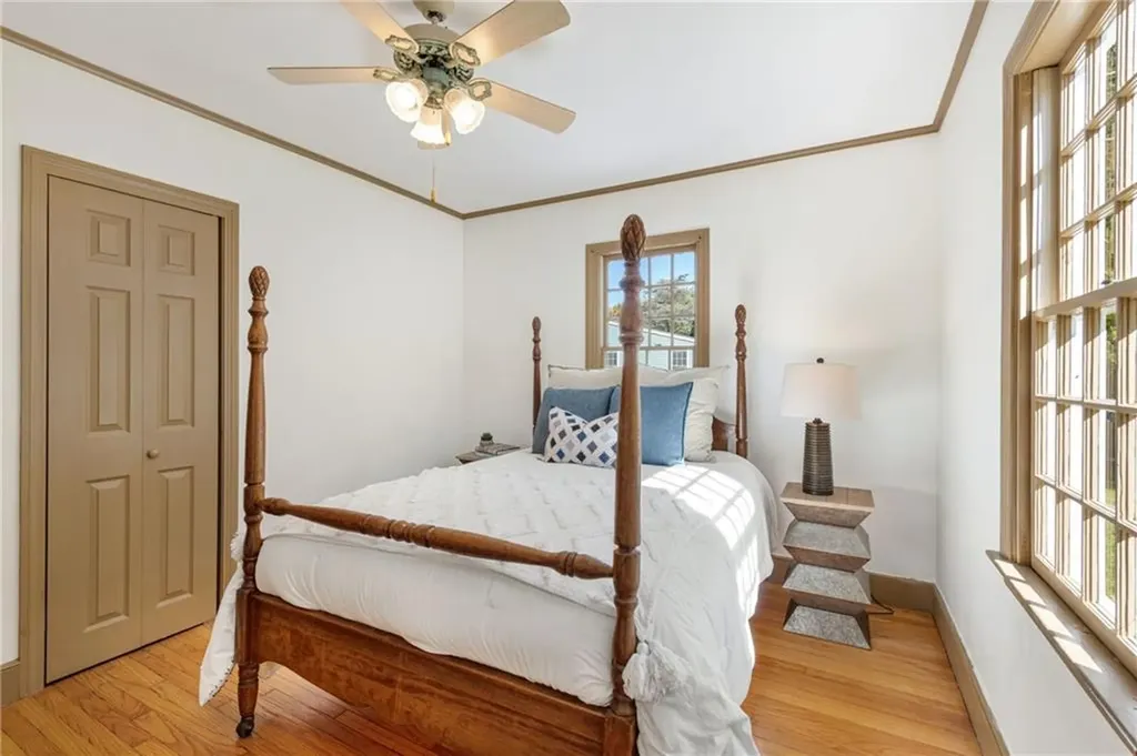 179 New Meadow Road Barrington RI 02806