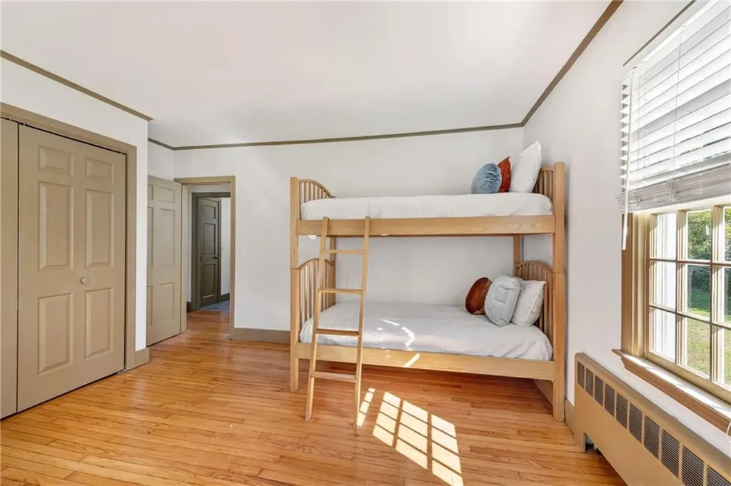 179 New Meadow Road Barrington RI 02806