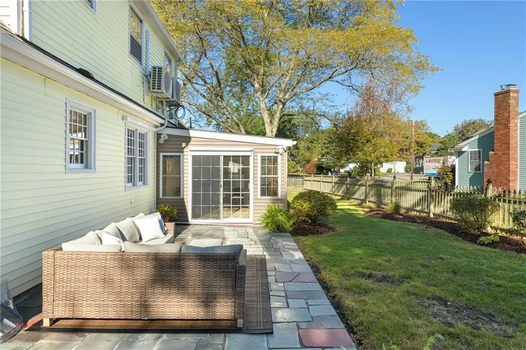 179 New Meadow Road Barrington RI 02806