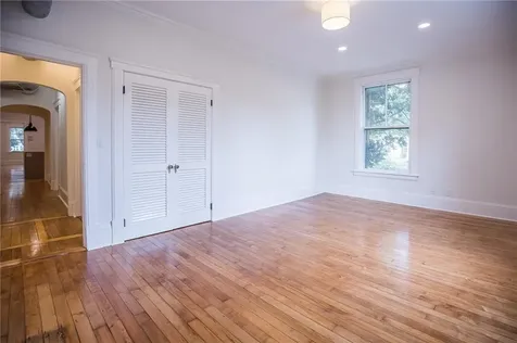 82 High Street Bristol RI 02809