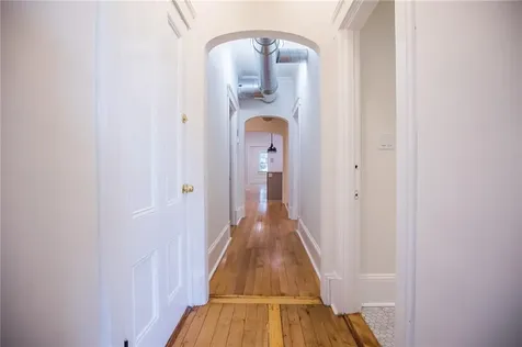 82 High Street Bristol RI 02809