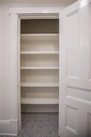 82 High Street Bristol RI 02809