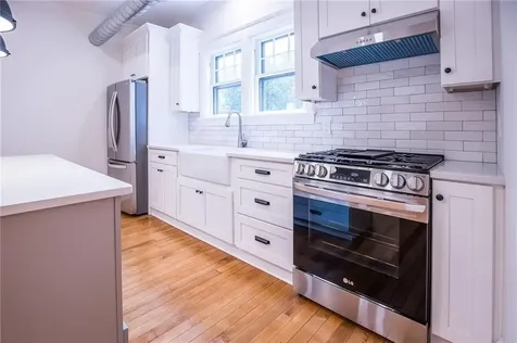 82 High Street Bristol RI 02809