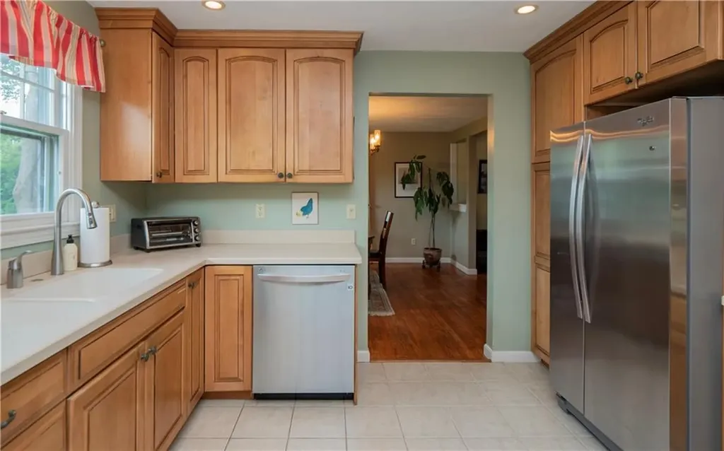 80 Bliss Mine Road Newport RI 02840