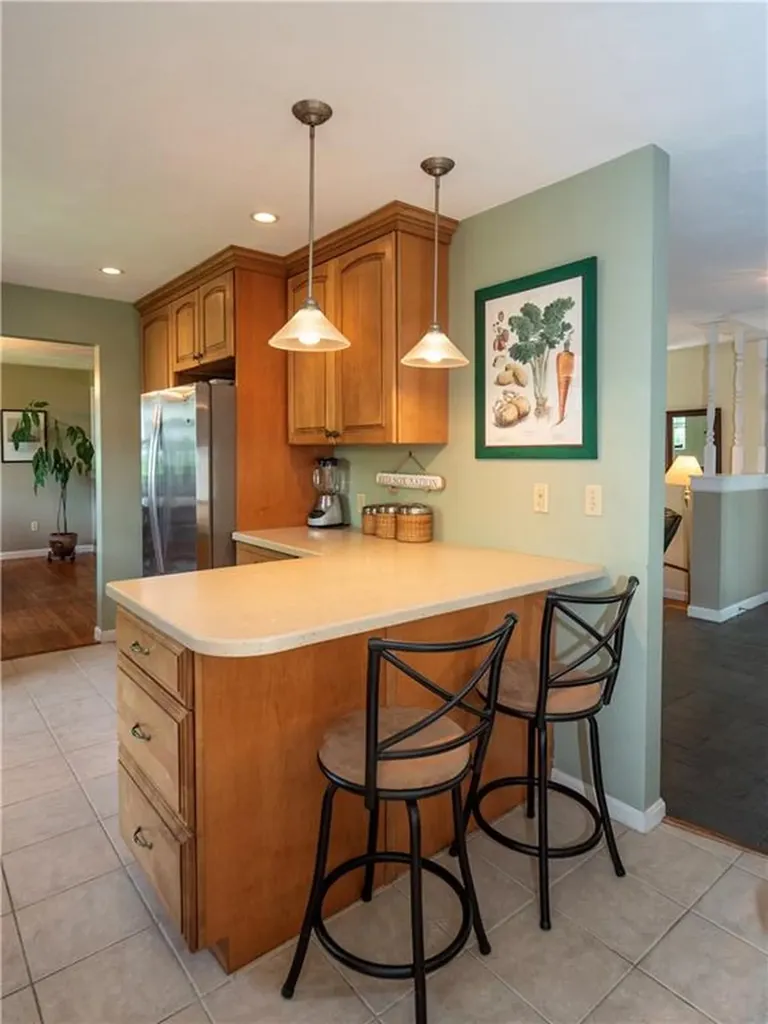 80 Bliss Mine Road Newport RI 02840