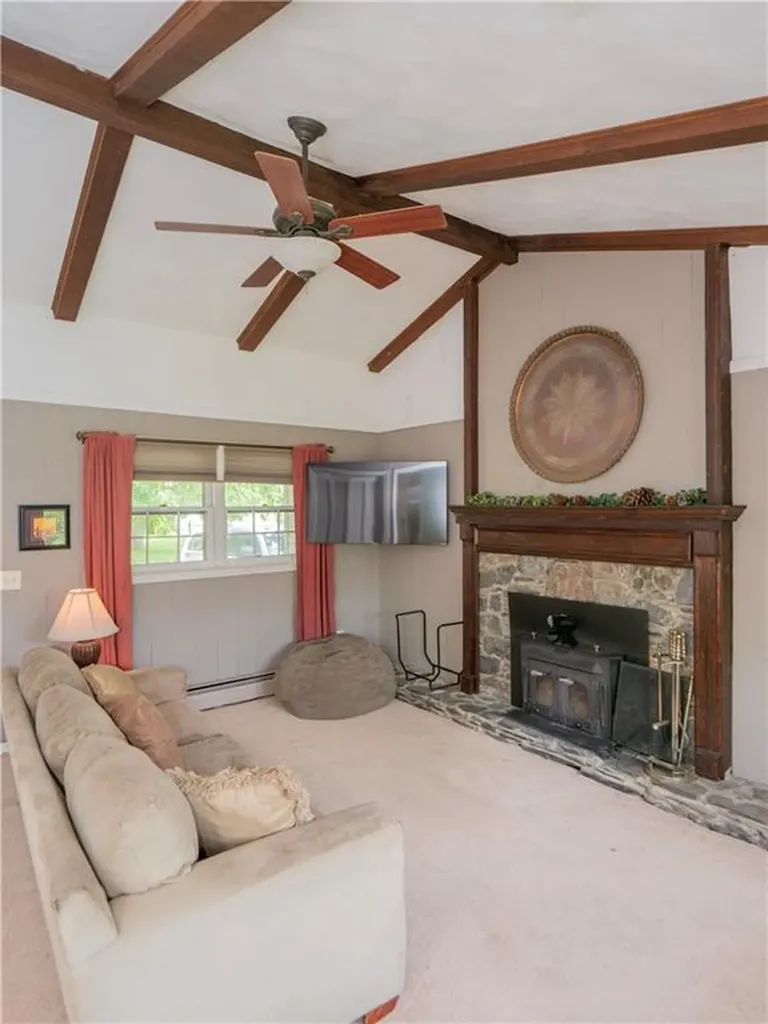 80 Bliss Mine Road Newport RI 02840
