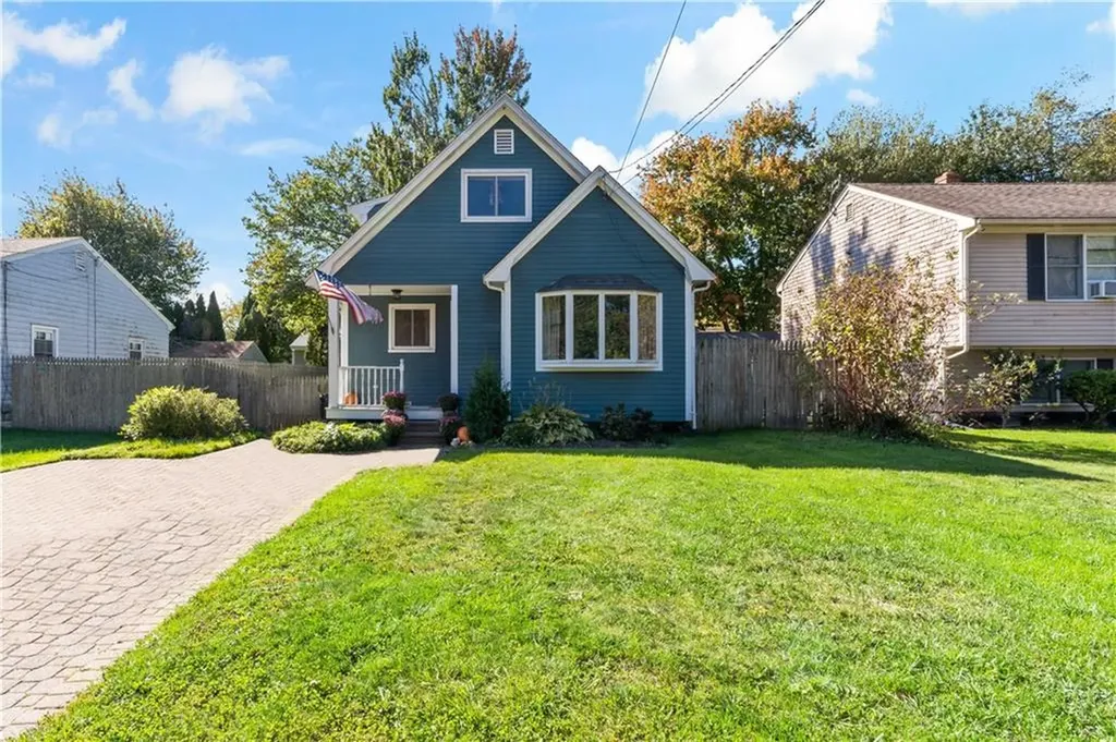 17 Opechee Drive Bristol RI 02809