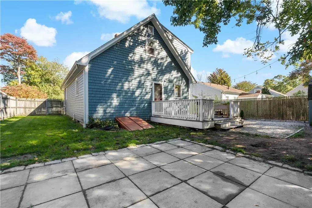 17 Opechee Drive Bristol RI 02809