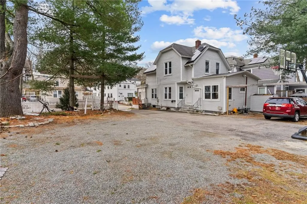 243 Killingly Street Providence RI 02909