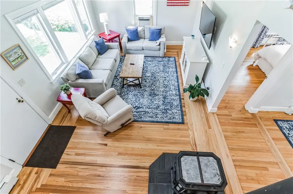 110 Orchard Avenue Middletown RI 02842