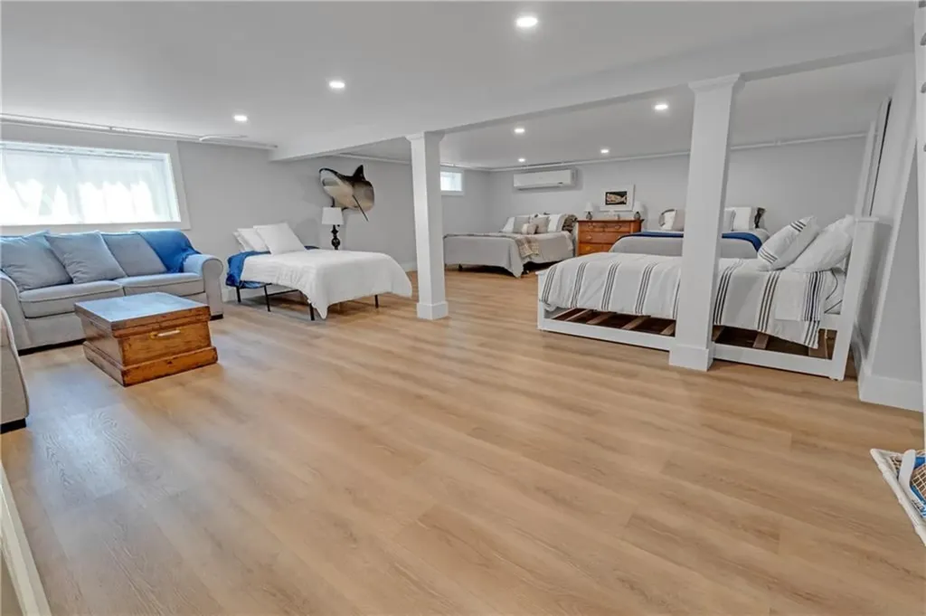 110 Orchard Avenue Middletown RI 02842