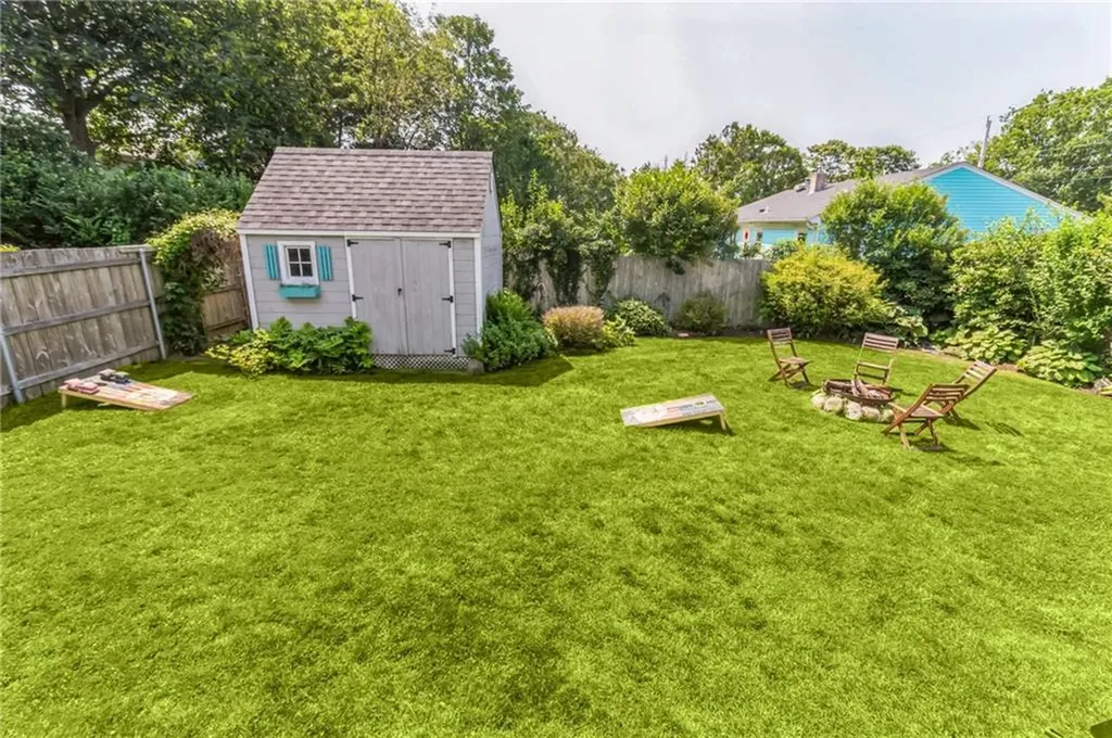 110 Orchard Avenue Middletown RI 02842
