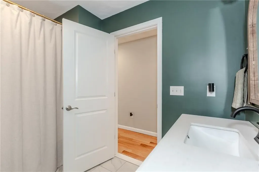 1185 Central Avenue Johnston RI 02919