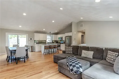 1185 Central Avenue Johnston RI 02919