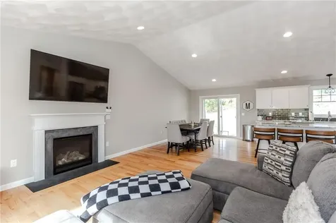 1185 Central Avenue Johnston RI 02919