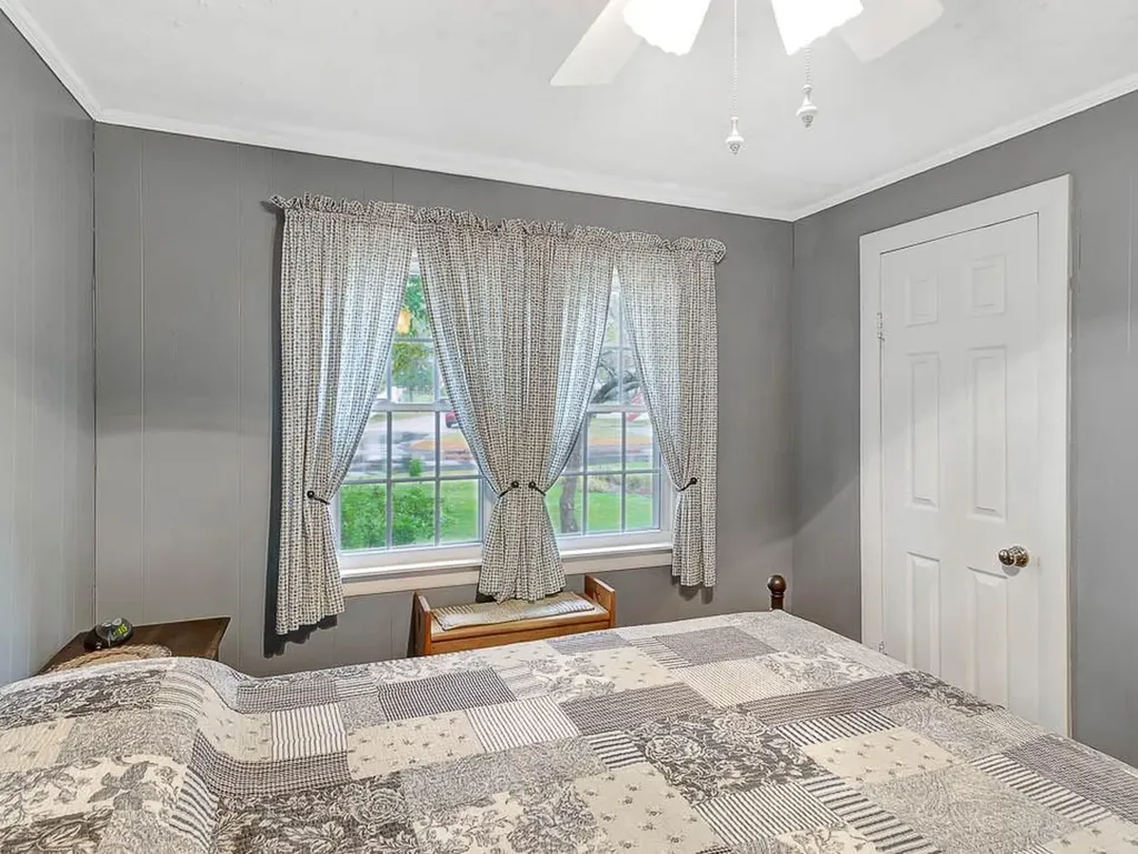 94 Glendale Avenue Woonsocket RI 02895