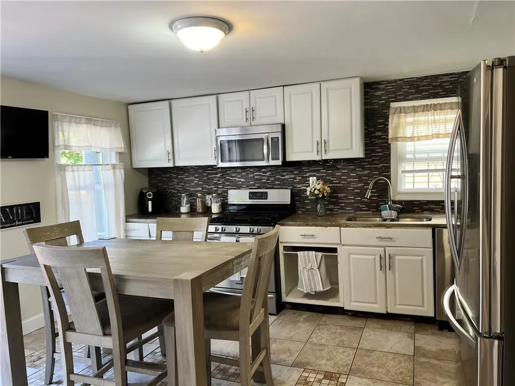 297 Swan Street Providence RI 02905