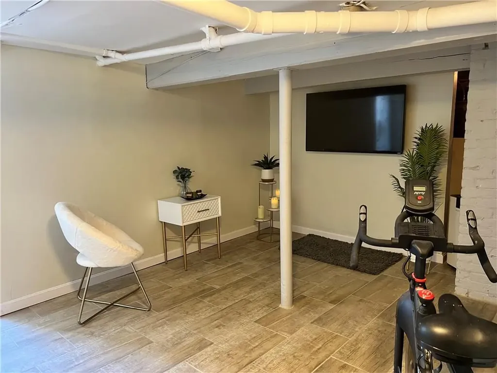 297 Swan Street Providence RI 02905