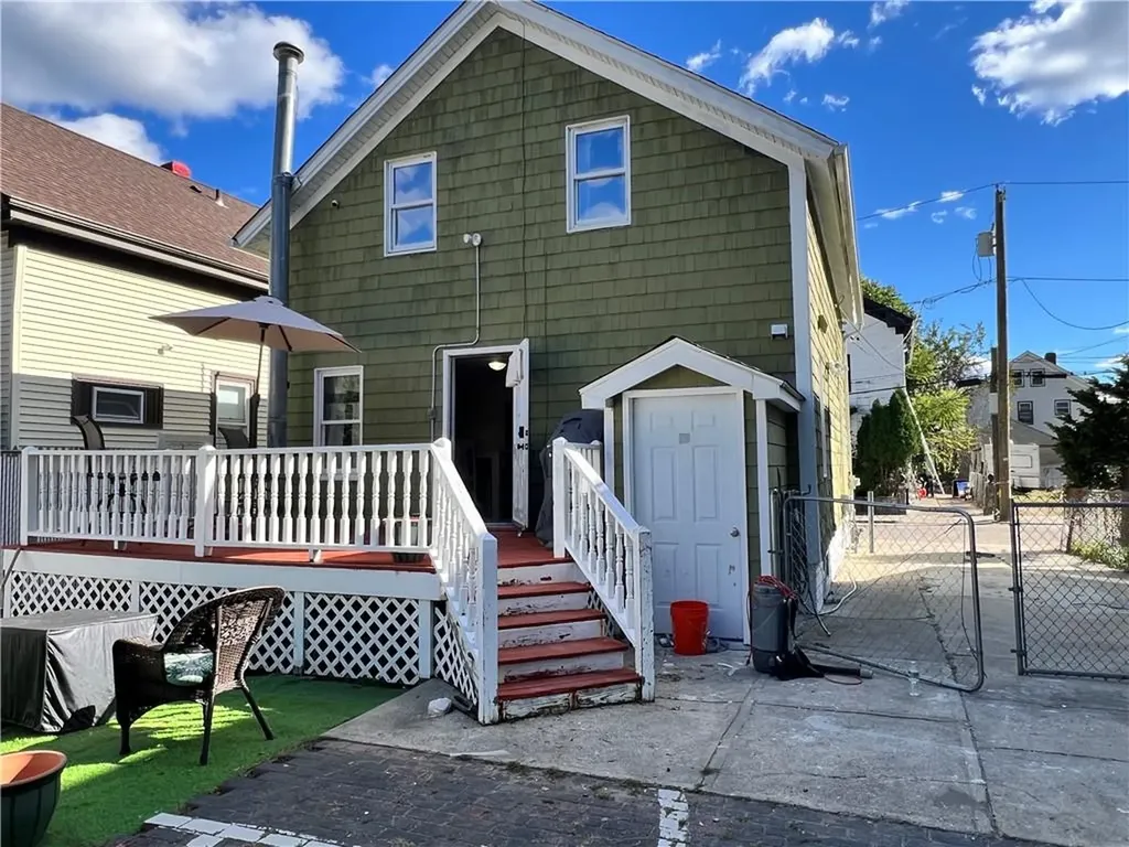 297 Swan Street Providence RI 02905