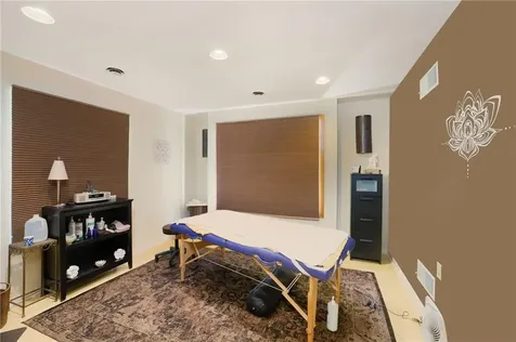 970 Hope Street Bristol RI 02809