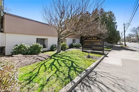 970 Hope Street Bristol RI 02809