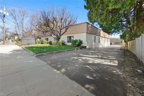 970 Hope Street Bristol RI 02809