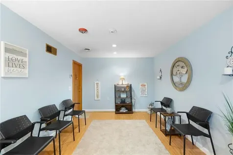 970 Hope Street Bristol RI 02809