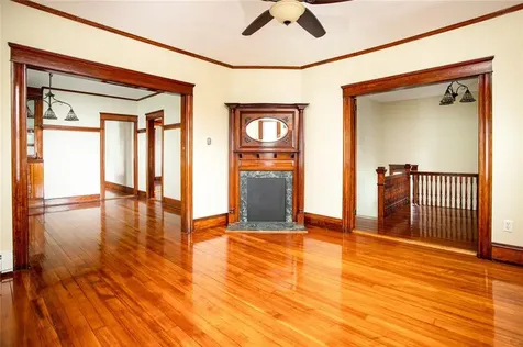 6 County Street Newport RI 02840
