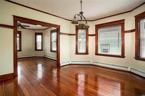 6 County Street Newport RI 02840