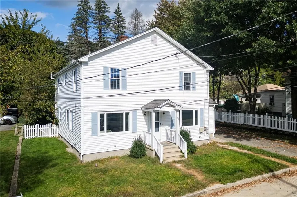 746 Elm Street Woonsocket RI 02895