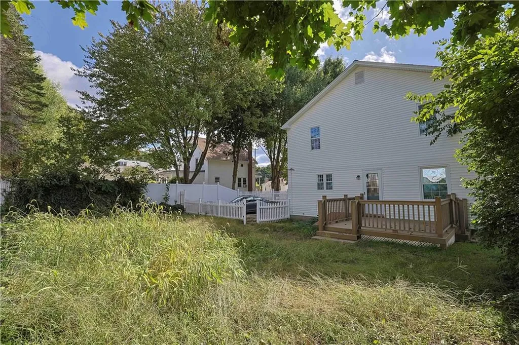 746 Elm Street Woonsocket RI 02895