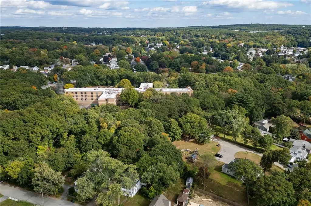 746 Elm Street Woonsocket RI 02895