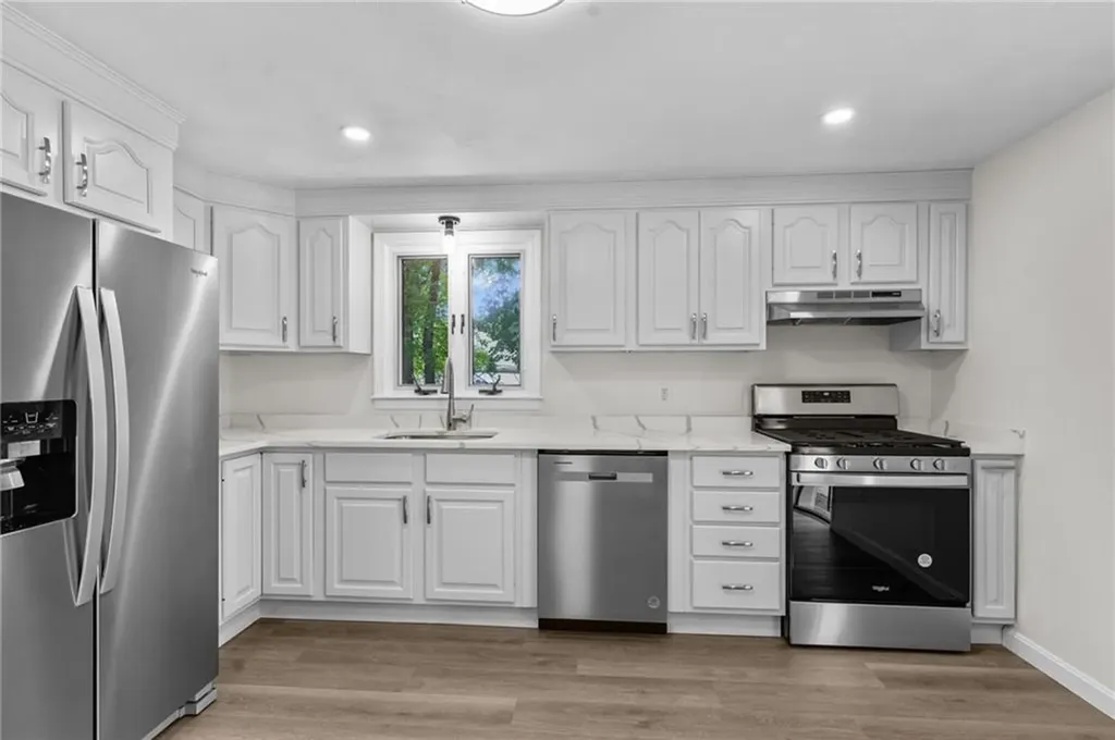 60 Killey Avenue Warwick RI 02889