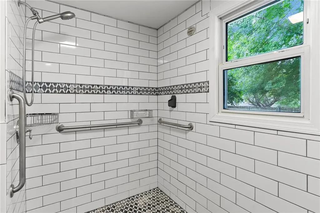 60 Killey Avenue Warwick RI 02889