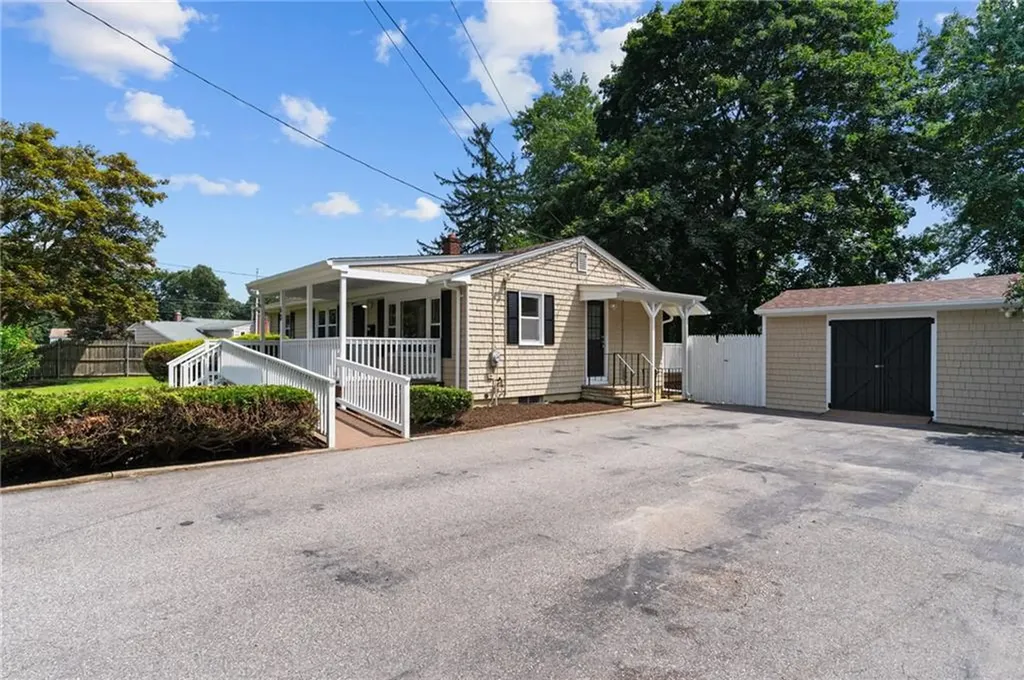 60 Killey Avenue Warwick RI 02889
