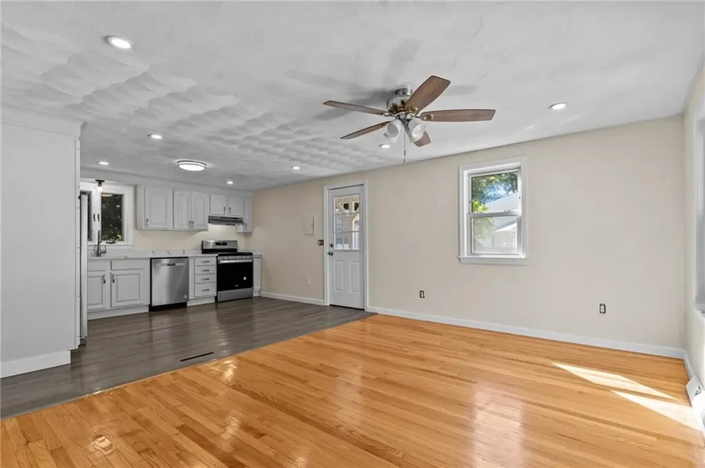 60 Killey Avenue Warwick RI 02889